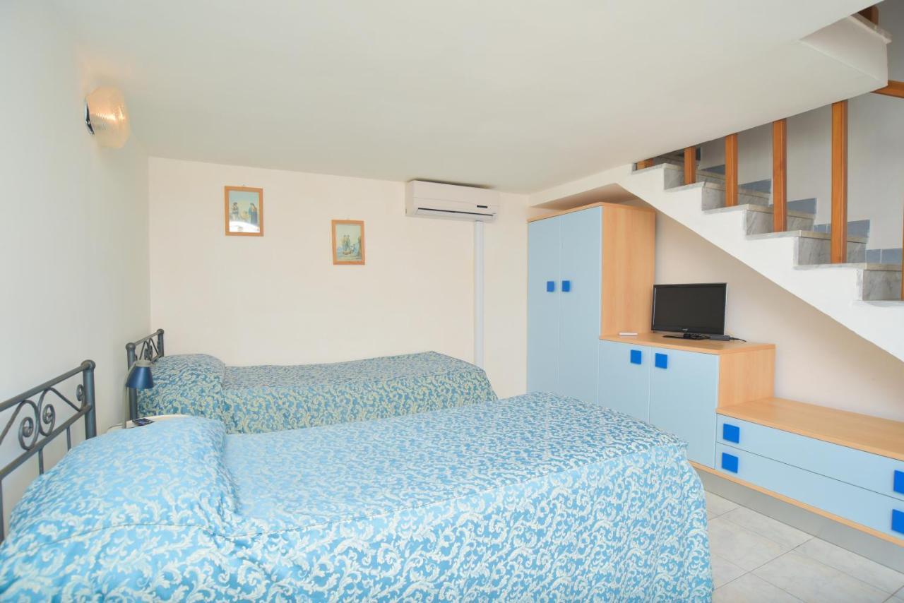 Hotel Celeste Procida Exterior photo