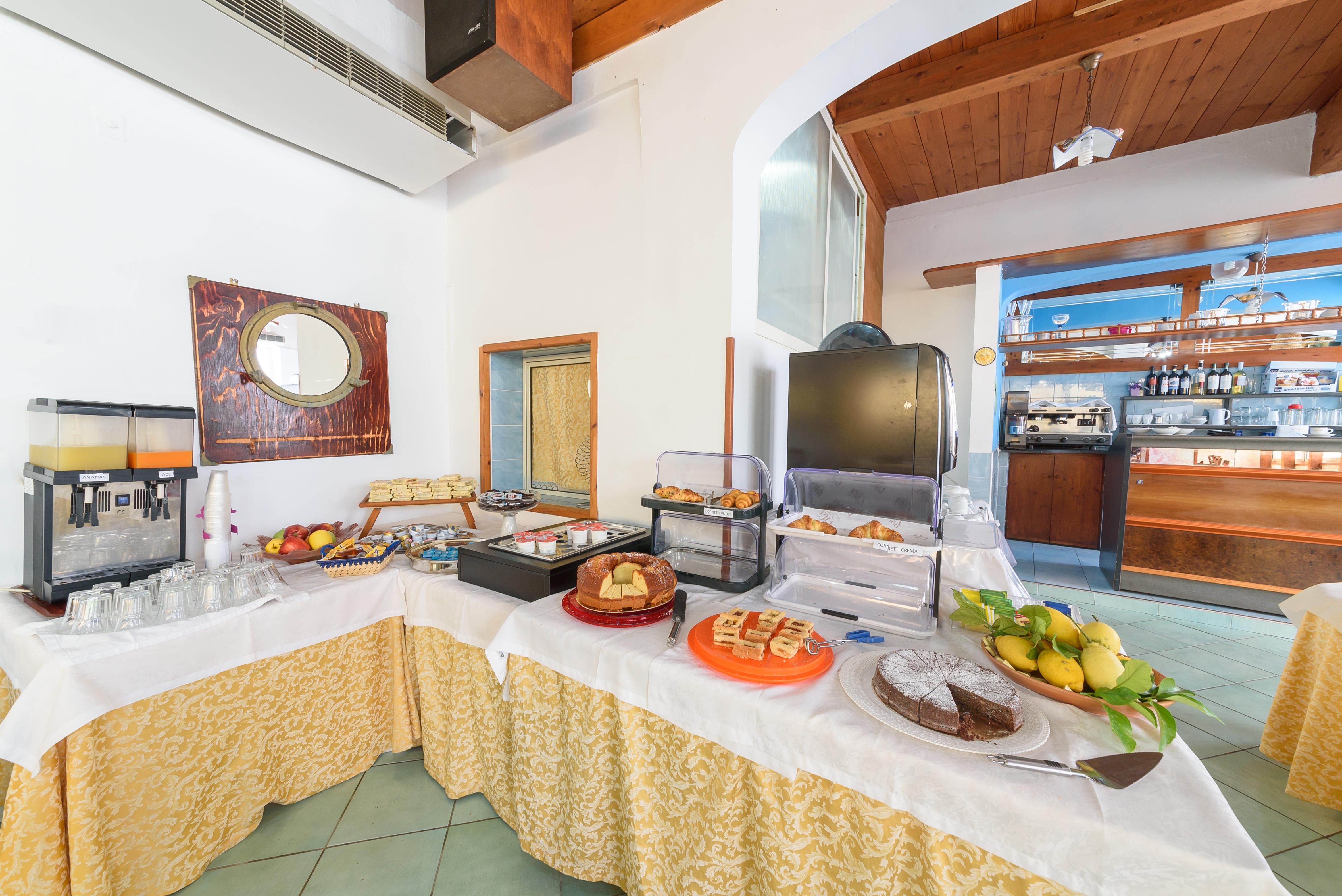 Hotel Celeste Procida Exterior photo