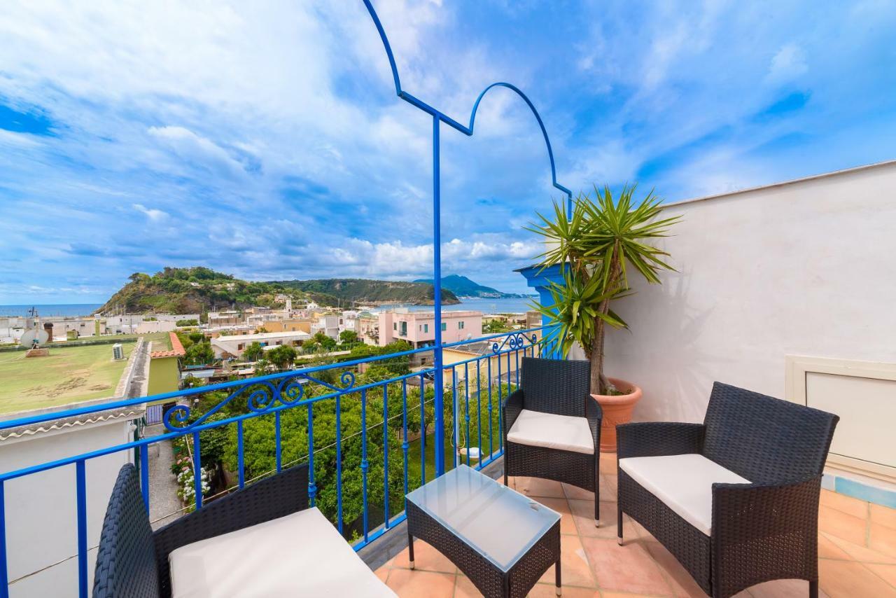 Hotel Celeste Procida Exterior photo